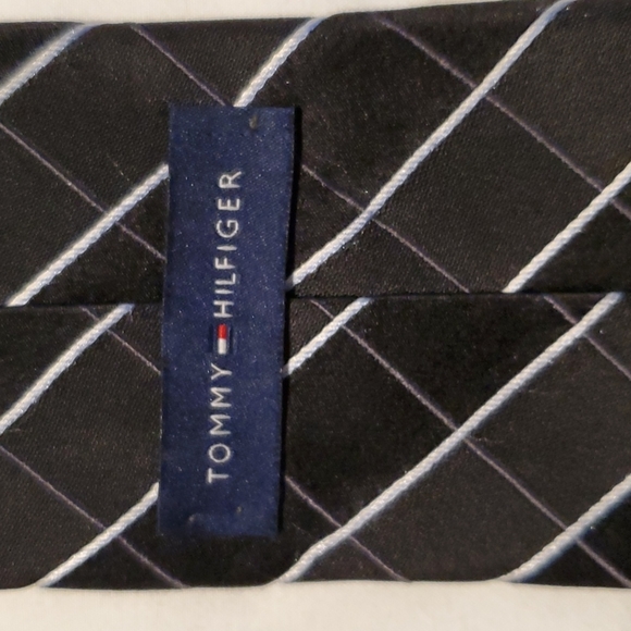 Men's Tommy Hilfiger black pattern with blue, 5 foot in length - Picture 5 of 6
